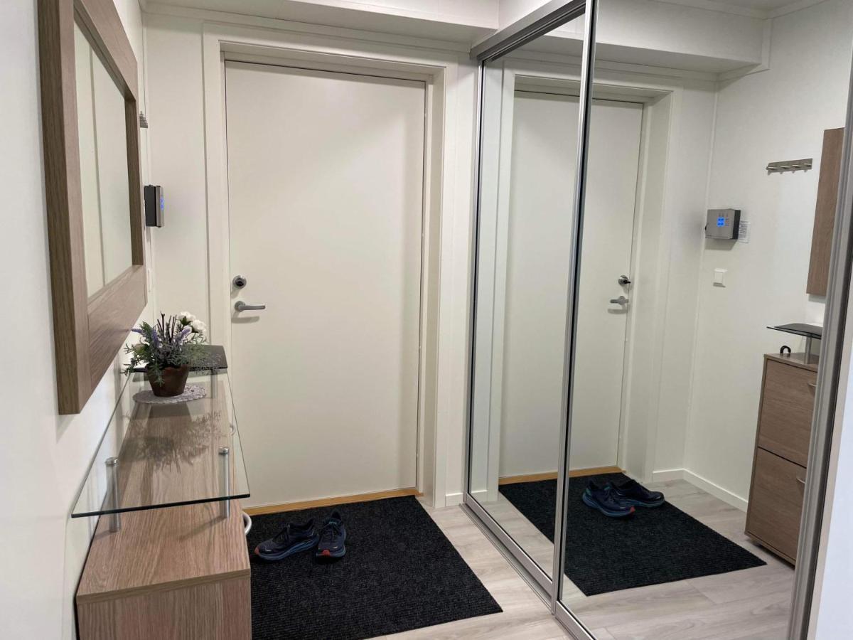 Veien Til Senja Apartment Finnsnes Bagian luar foto