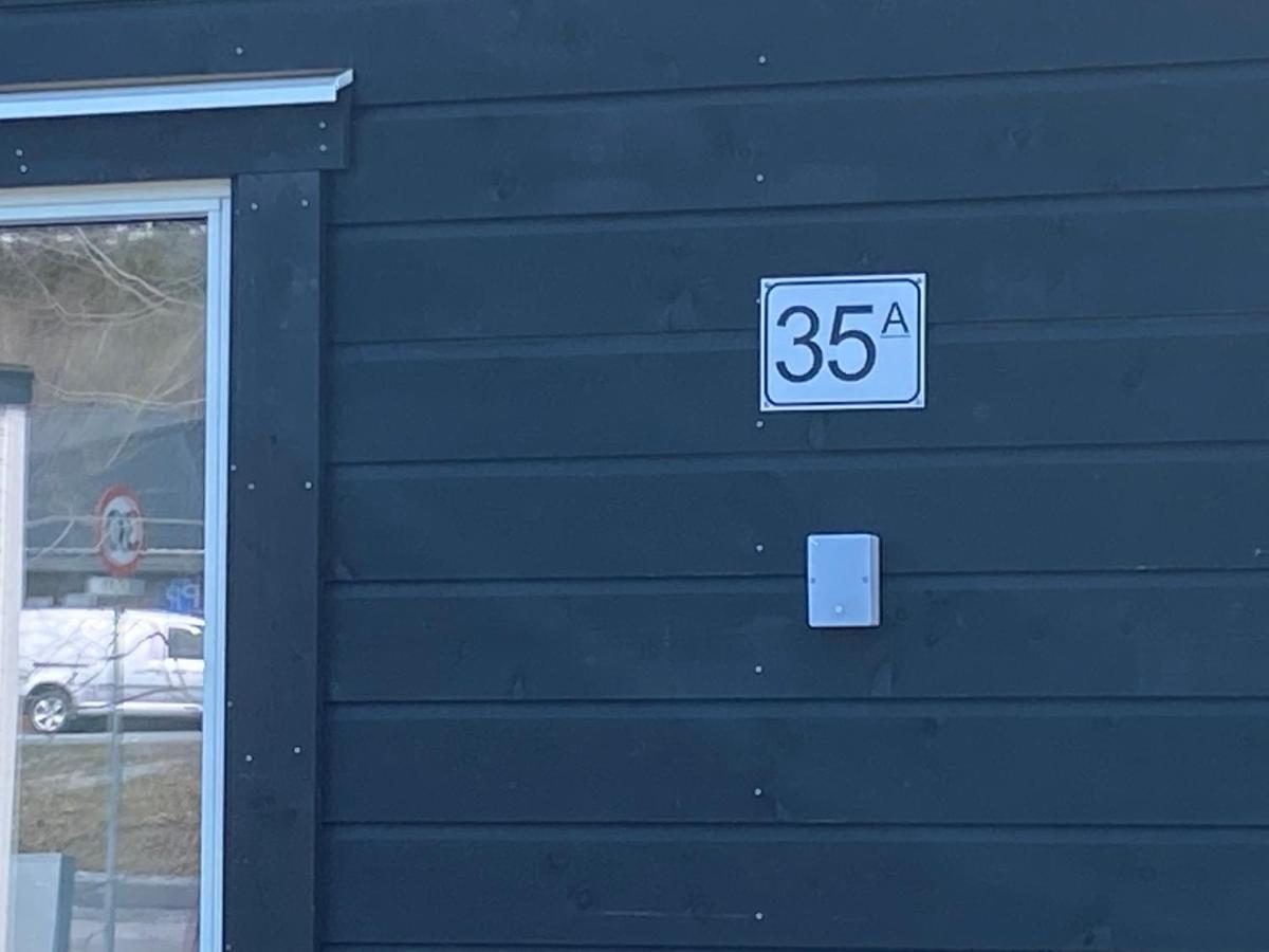 Veien Til Senja Apartment Finnsnes Bagian luar foto